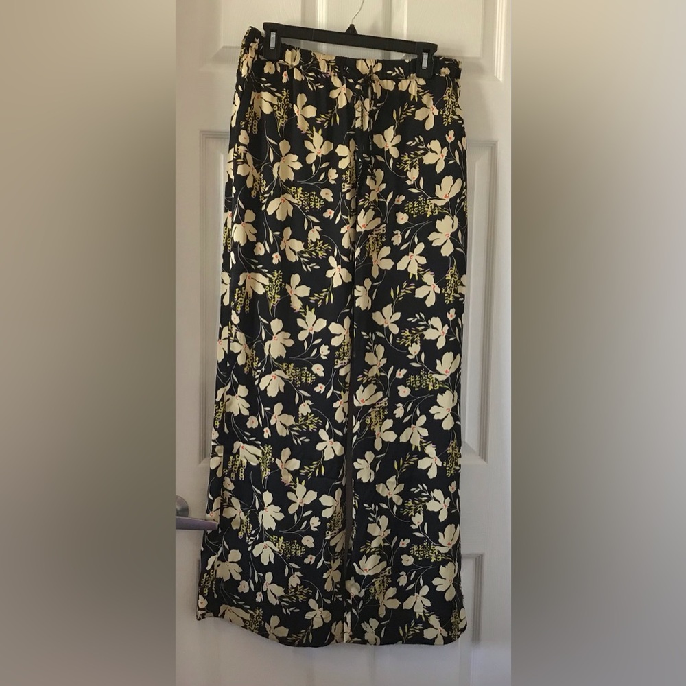 CAbi Set Up Pants - NWT